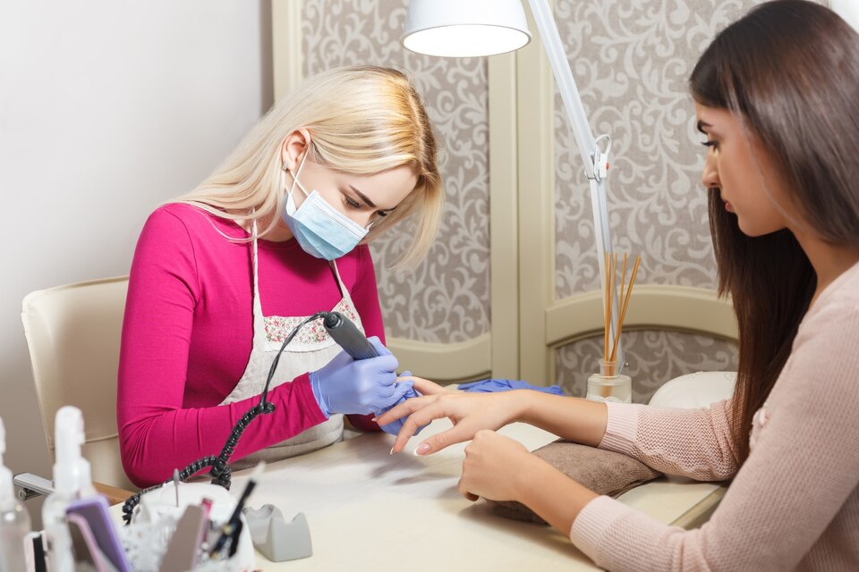 Cihanbeyli Manikürcü